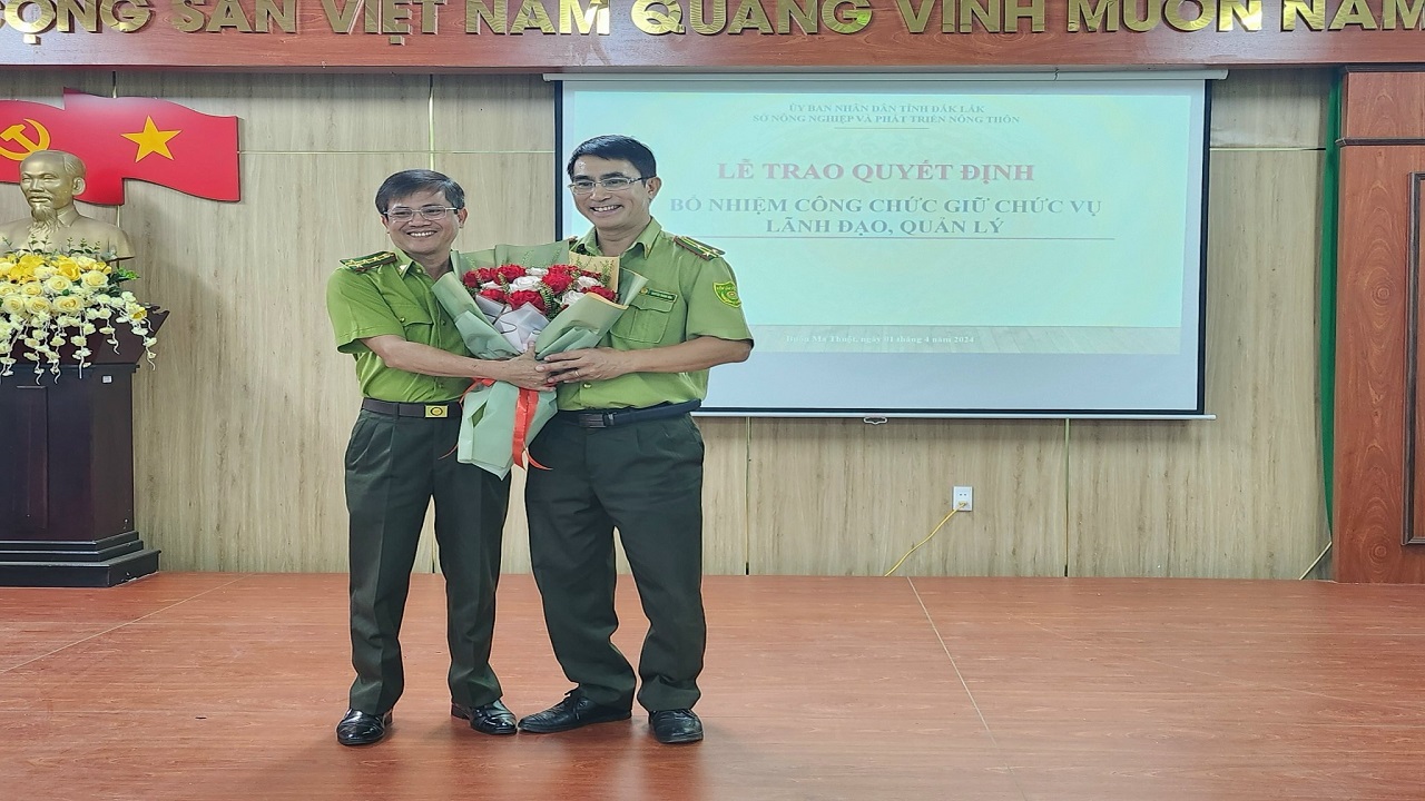 Lễ Công bố quyết định bổ nhiệm chức vụ Phó Chi cục trưởng Chi cục Kiểm lâm Đắk Lắk
