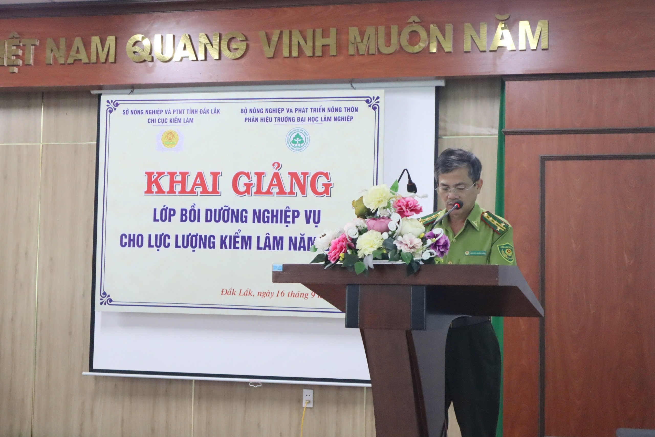 Chi cục Kiểm lâm tỉnh Đắk Lắk phối hợp với Phân hiệu Trường Đại học Lâm nghiệp tại tỉnh Đồng Nai tổ chức 02 lớp bồi dưỡng nghiệp vụ cho công chức Kiểm lâm